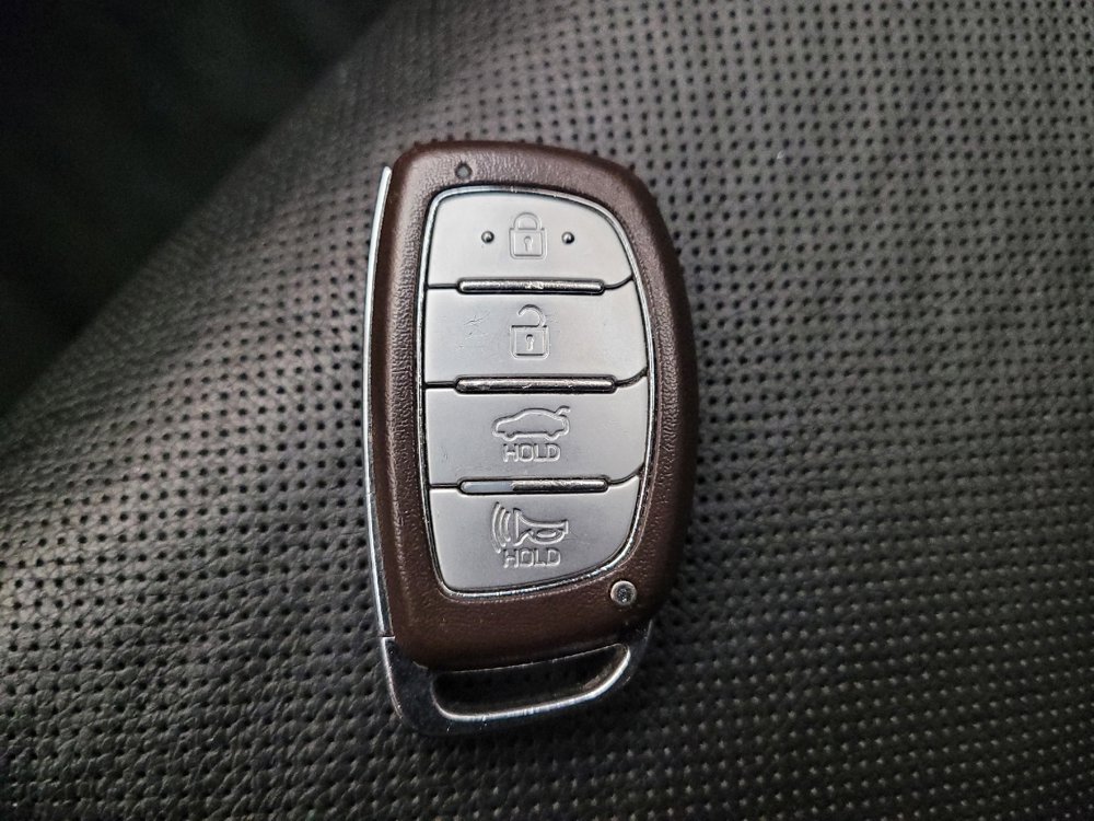 Used 2019 Hyundai Sonata Limited image 32