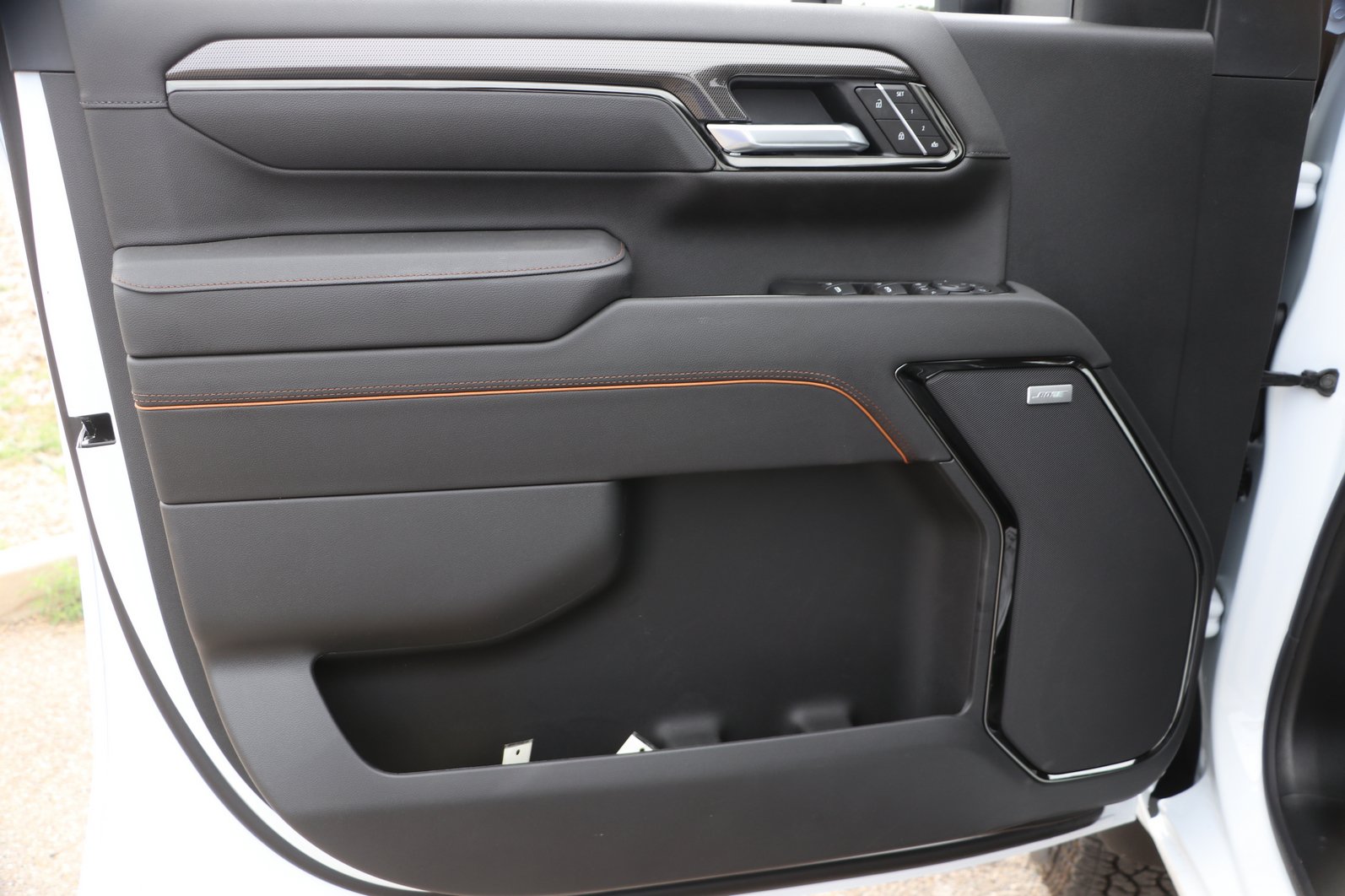 New 2026 GMC Sierra 2500 AT4 AWD/4WD image 10