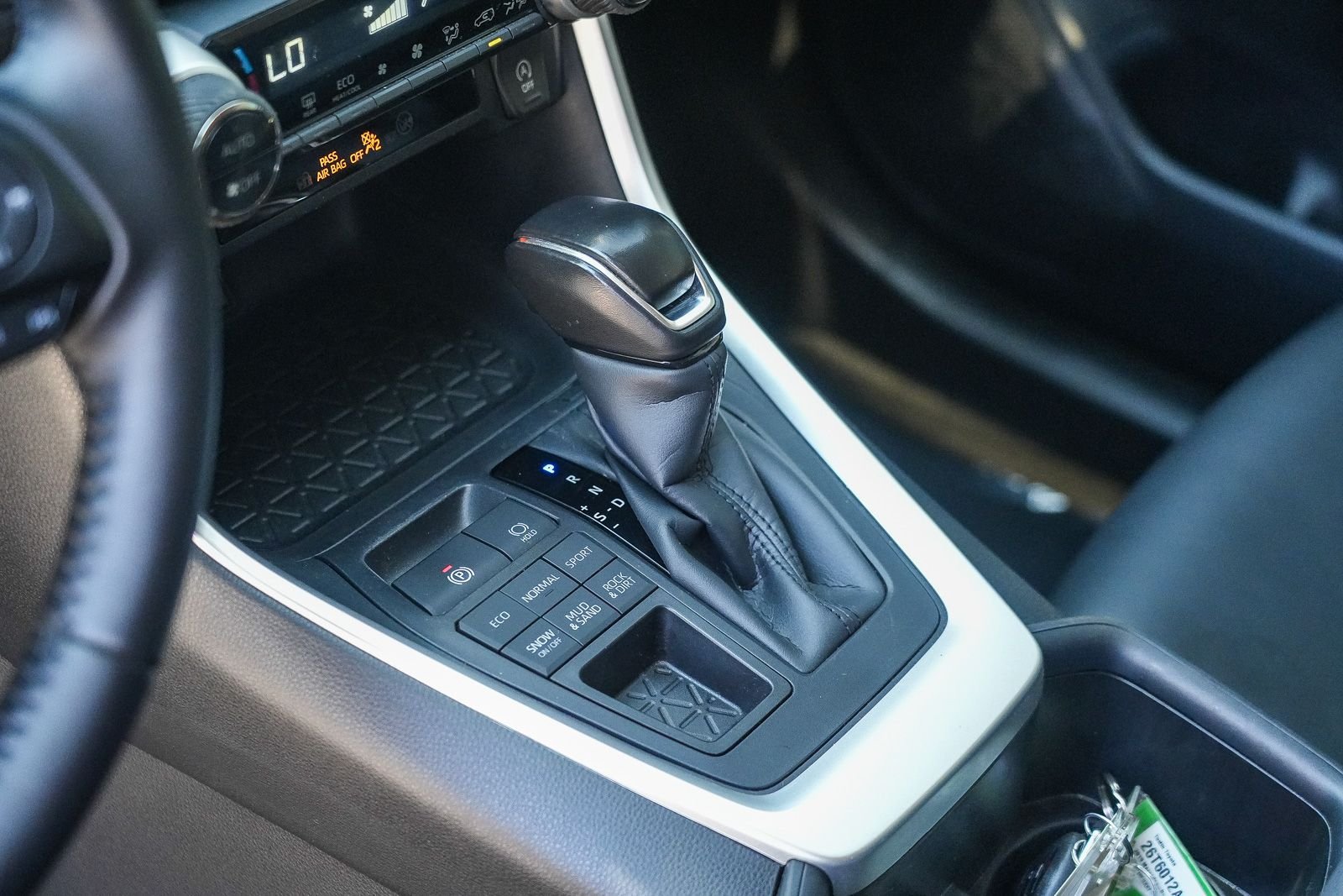 Certified 2025 Toyota RAV4 XLE Premium AWD/4WD image 19