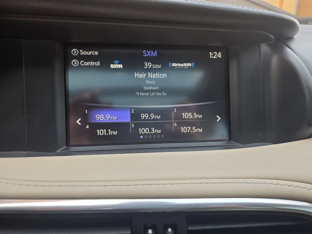 Used 2019 INFINITI QX30 AWD w/ Navigation Package image 28