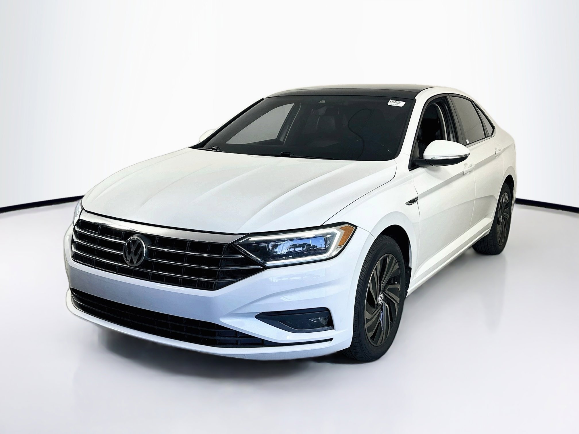Used 2019 Volkswagen Jetta SEL Premium FWD image 1
