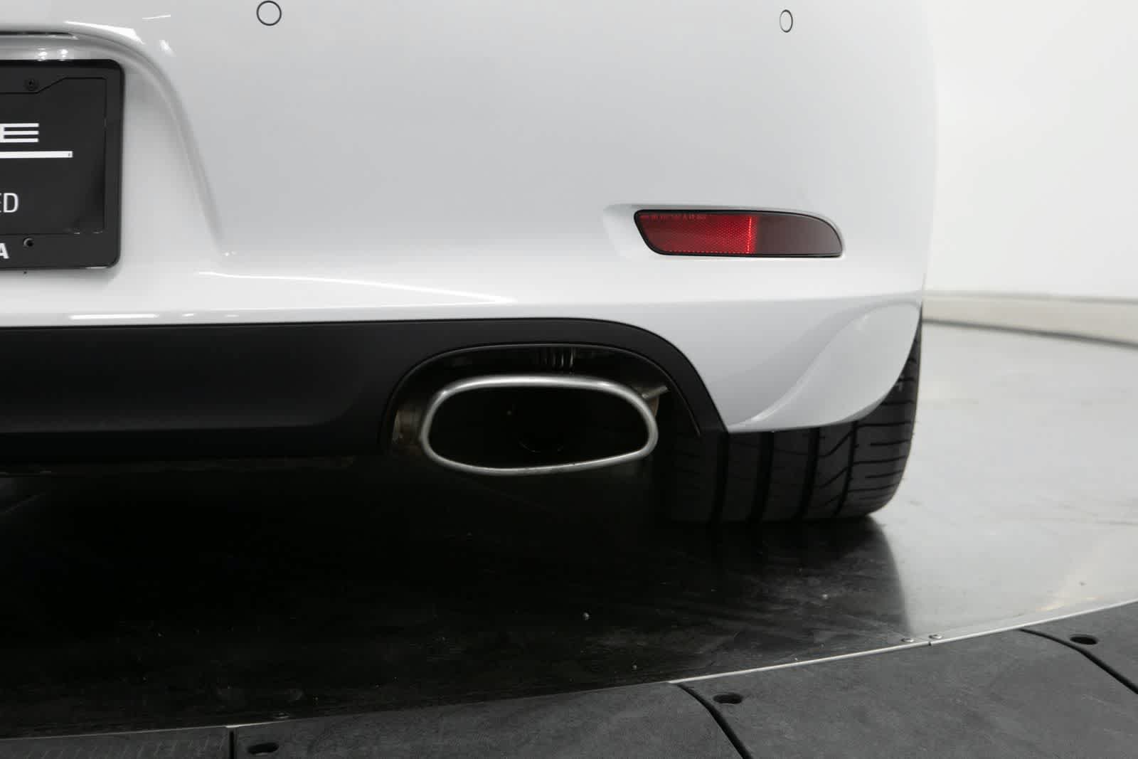 Certified 2016 Porsche 911 Carrera RWD image 32