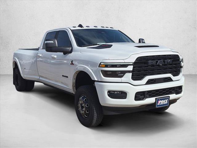 Used 2025 RAM 3500 Limited AWD/4WD image 3