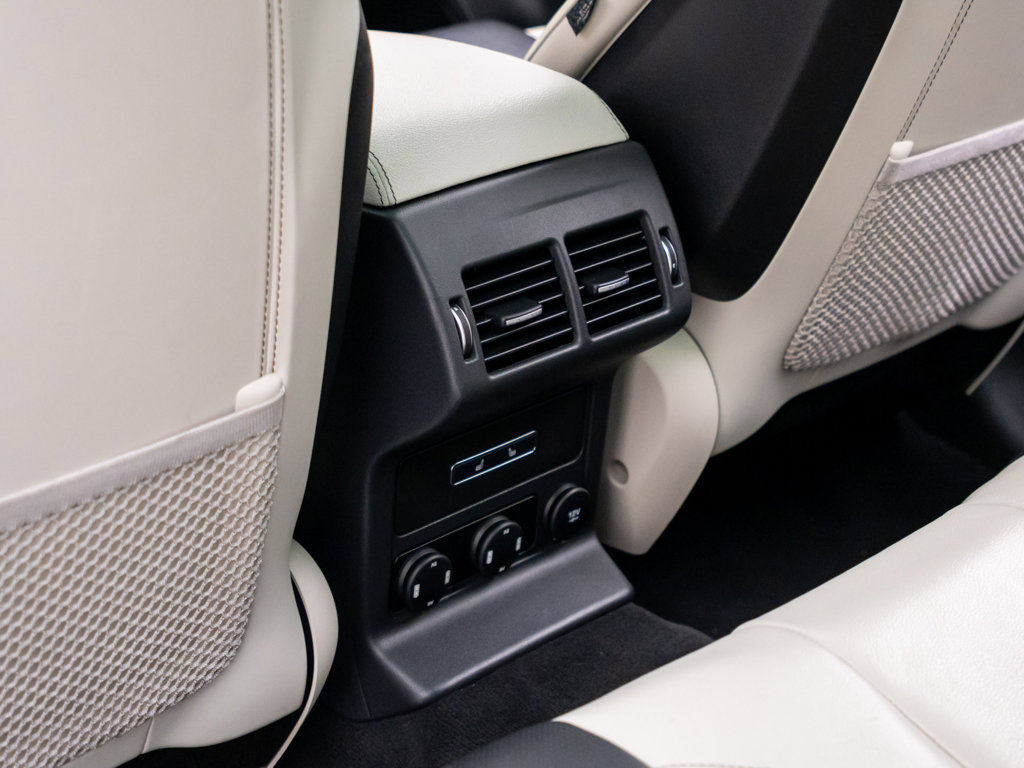 Used 2020 Jaguar F-PACE R-Sport AWD/4WD image 19