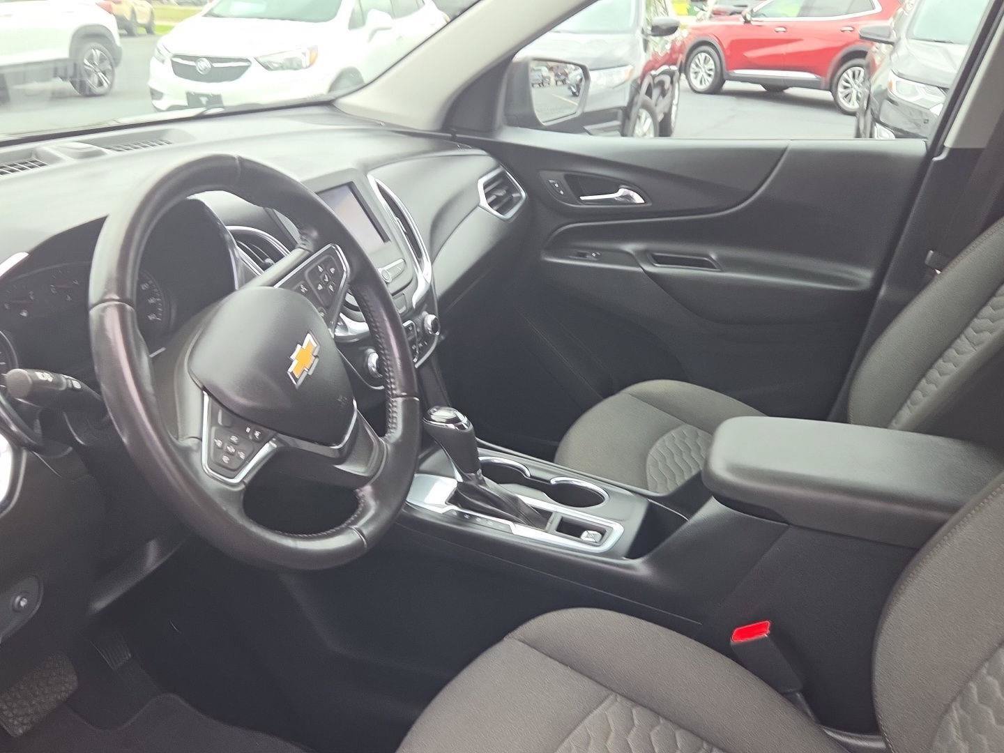 Used 2020 Chevrolet Equinox LT FWD image 9