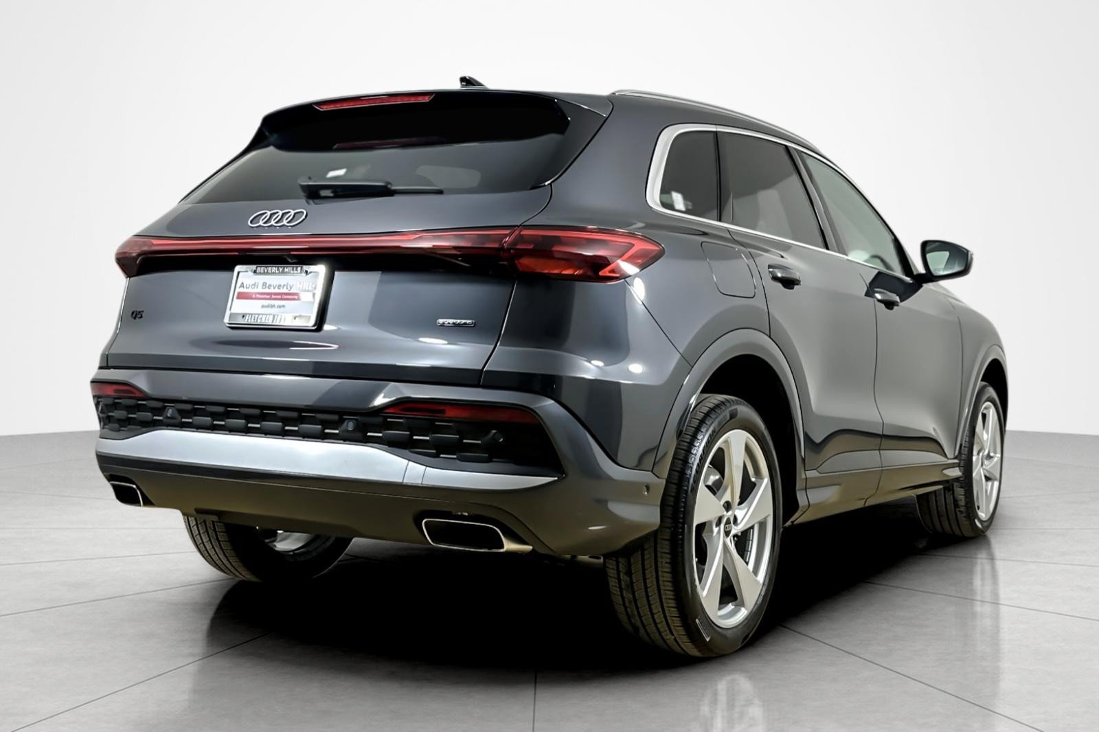 Used 2026 Audi Q5 Premium Plus AWD/4WD image 5