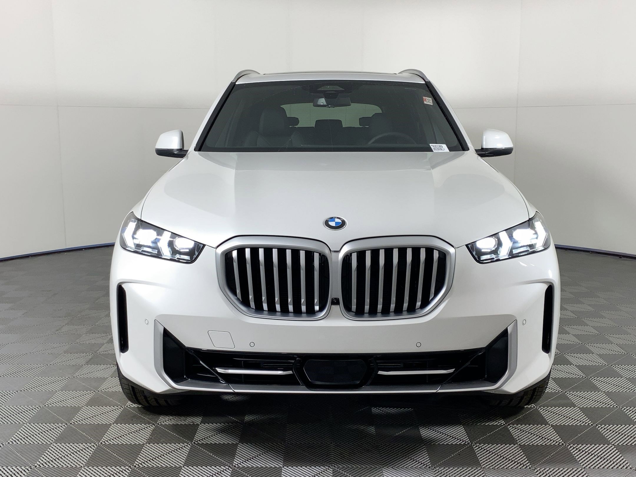 Used 2026 BMW X5 sDrive40i w/ Premium Package image 5