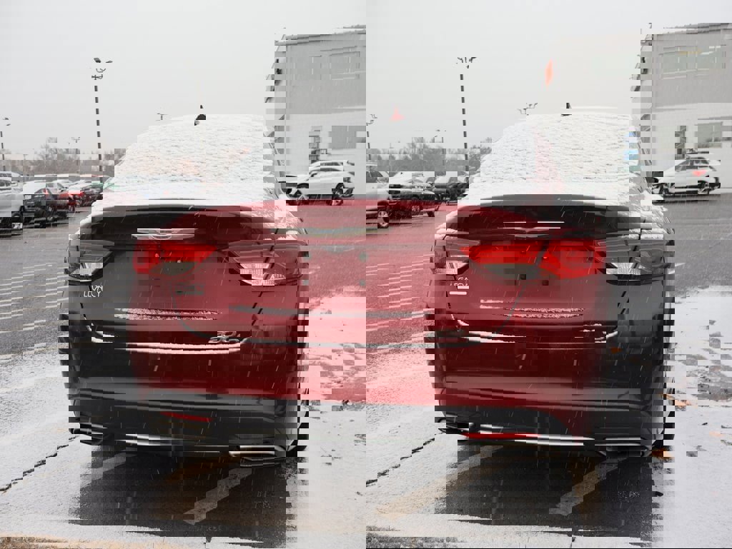 Used 2015 Chrysler 200 C w/ Navigation & Sound Group I image 9