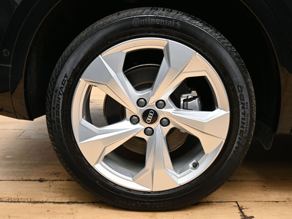 Used 2023 Audi Q5 2.0T Prestige w/ Prestige Package image 14