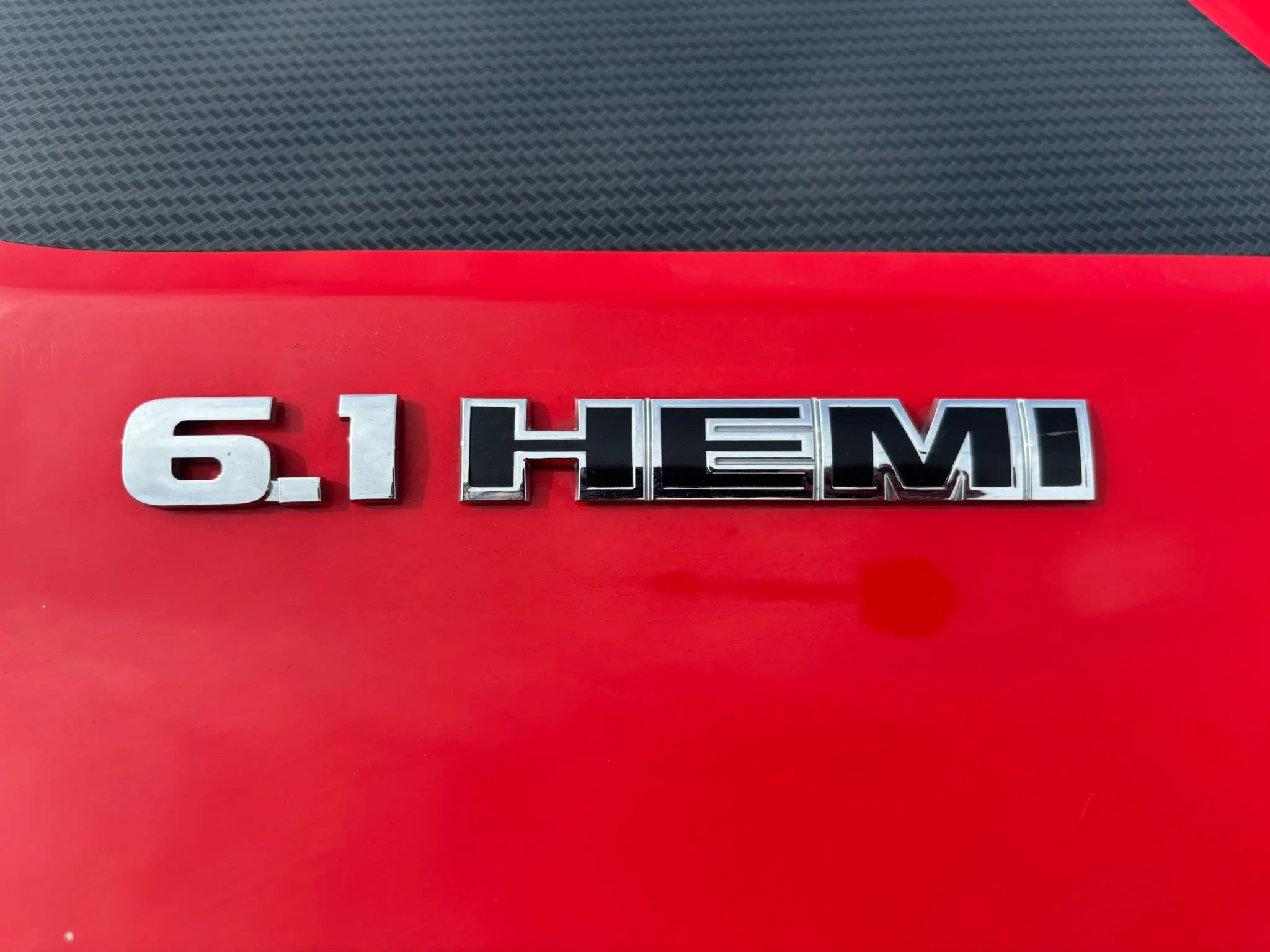 Used 2010 Dodge Challenger SRT8 w/ SRT Option Group II RWD image 4