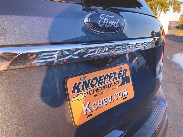 Used 2019 Ford Explorer XLT image 29