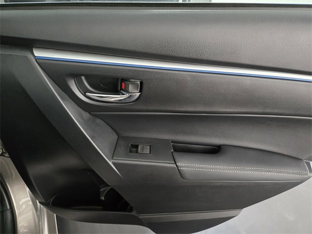 Used 2015 Toyota Corolla LE image 21