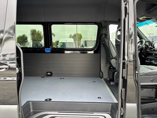 Used 2025 Mercedes-Benz Sprinter 3500 image 11