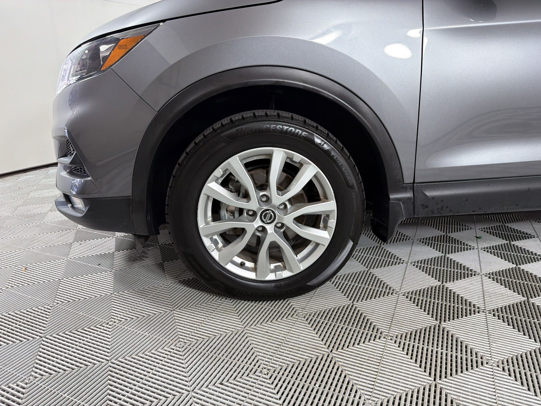 Used 2022 Nissan Rogue Sport SV AWD/4WD image 11