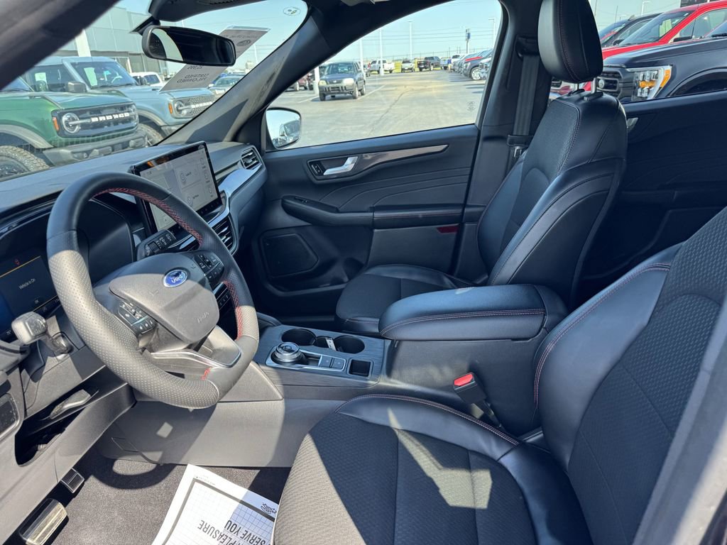 Certified 2023 Ford Escape ST-Line w/ Tech Pack #1 image 26