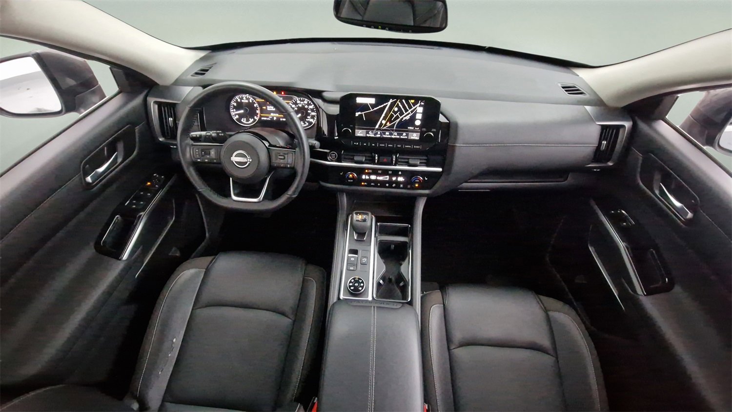 Used 2022 Nissan Pathfinder SL image 9