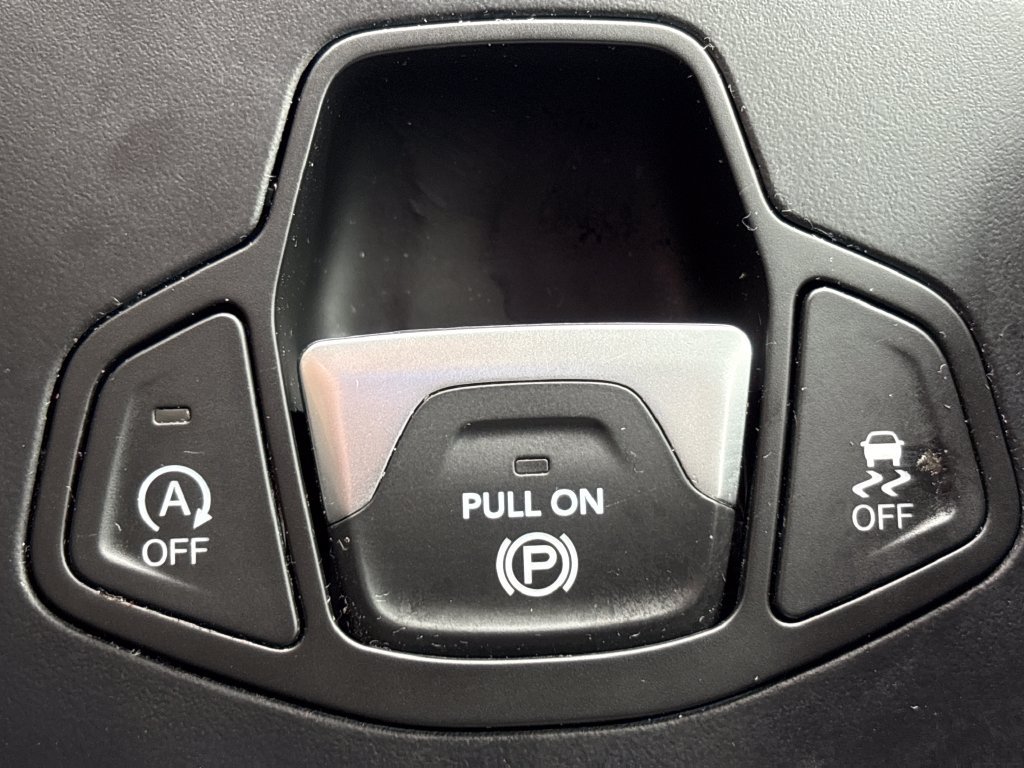 Used 2023 Jeep Renegade Altitude AWD/4WD image 31
