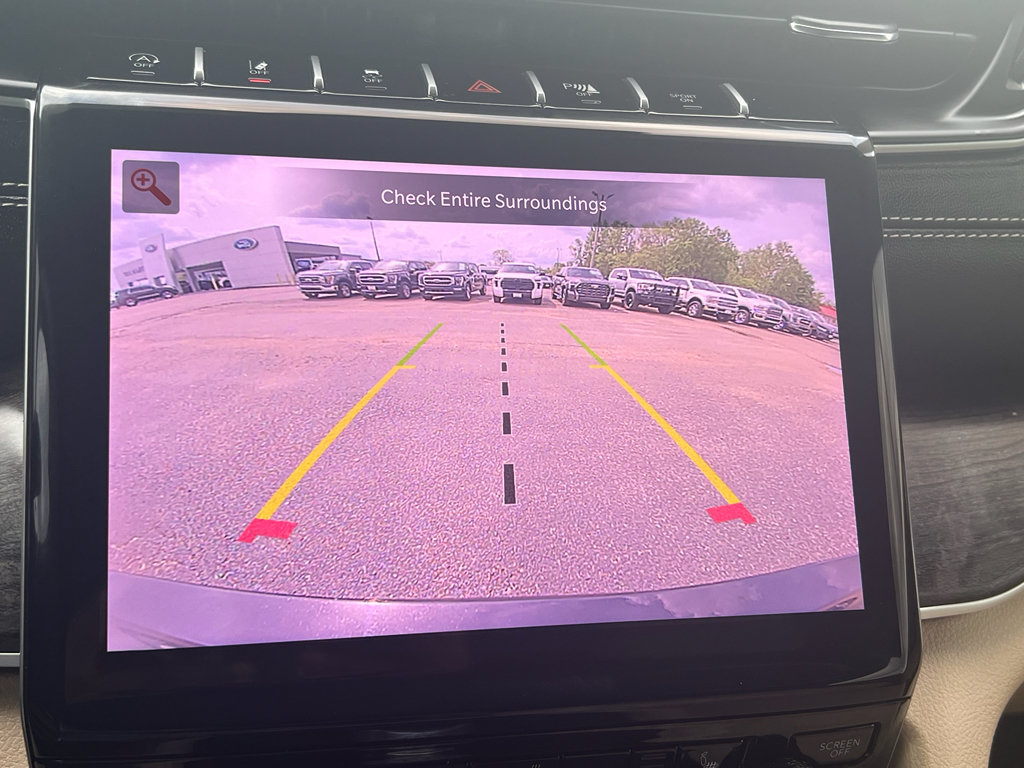 Used 2025 Jeep Grand Cherokee L Limited RWD image 32