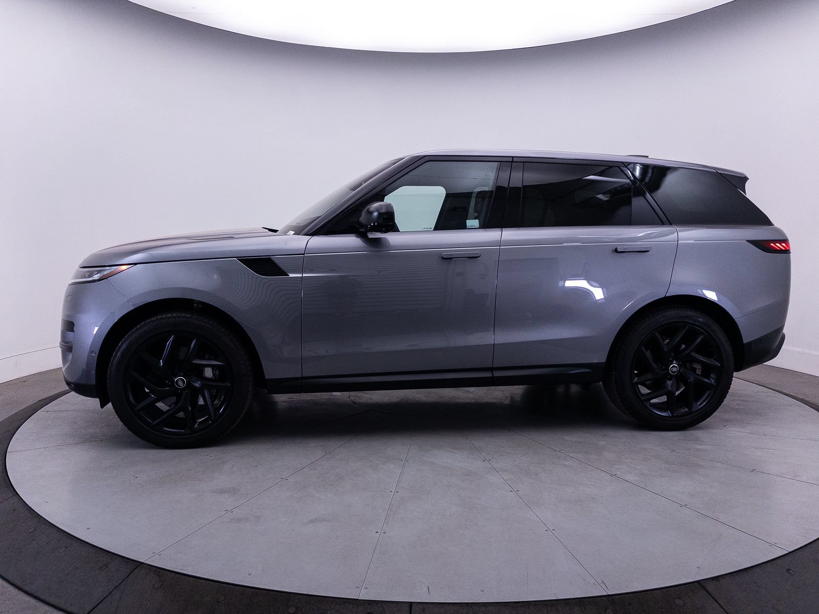 Used 2023 Land Rover Range Rover Sport SE AWD/4WD image 48