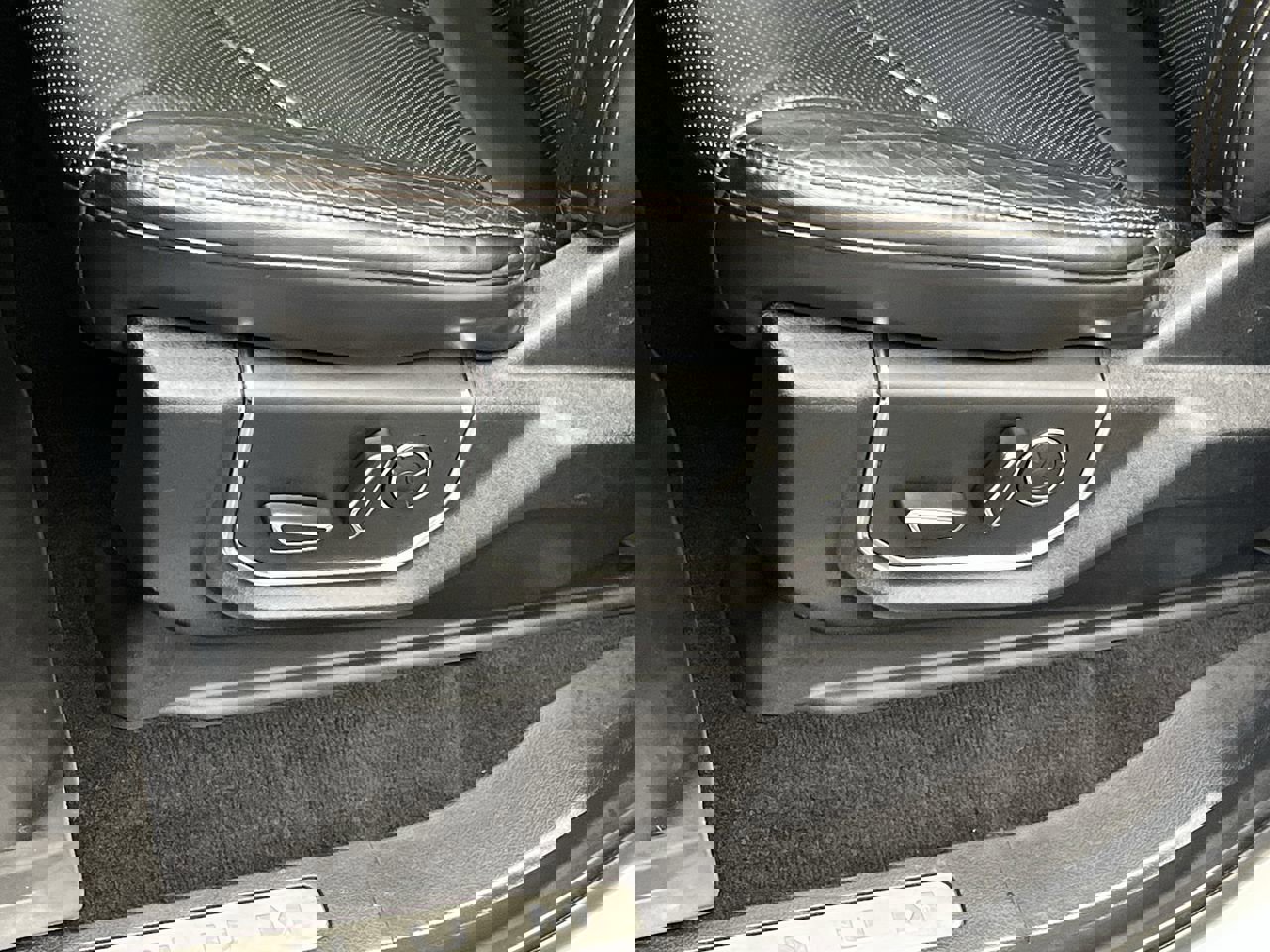 Used 2019 Ford Expedition Platinum image 12