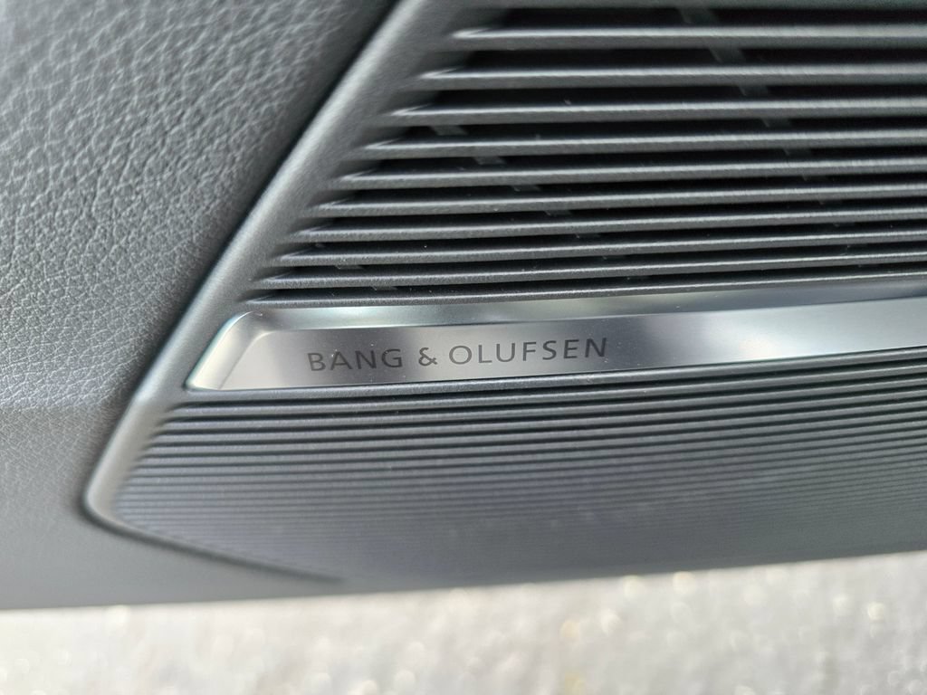 Used 2026 Audi Q8 Premium Plus w/ Premium Plus Package AWD/4WD image 25