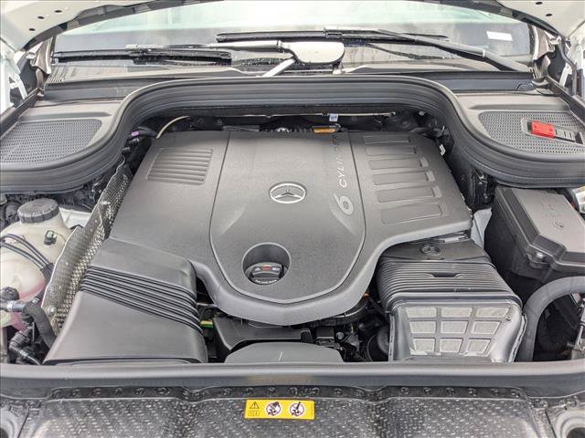 New 2026 Mercedes-Benz GLS 450 4MATIC image 17