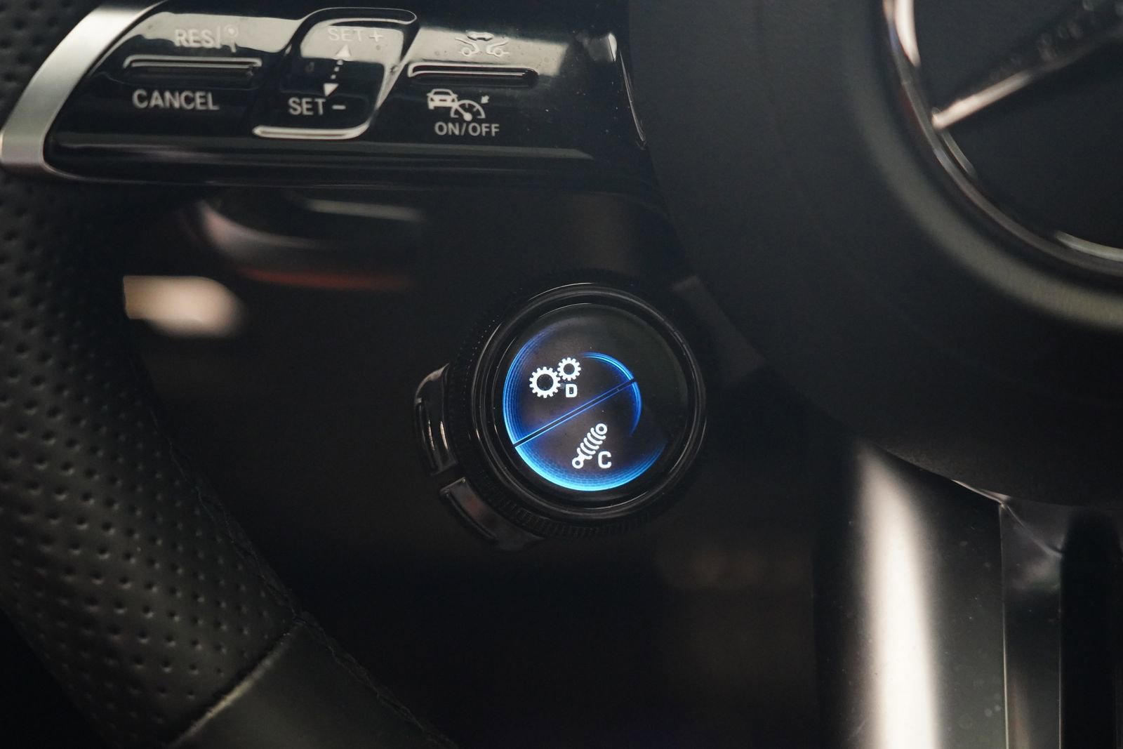 Used 2026 Mercedes-Benz GLC 43 AMG 4MATIC image 19