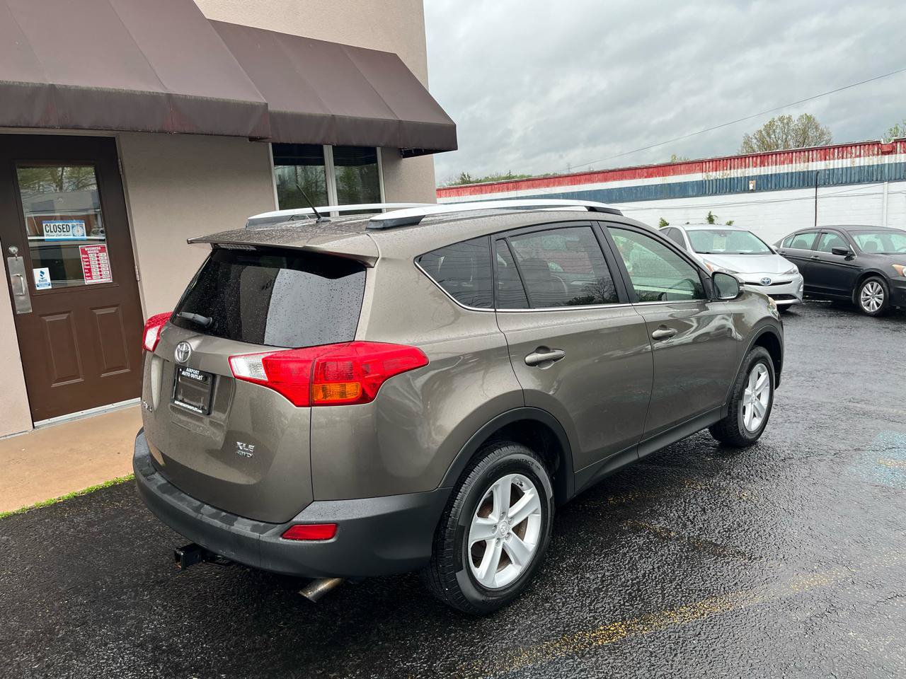 Used 2013 Toyota RAV4 XLE AWD/4WD image 5