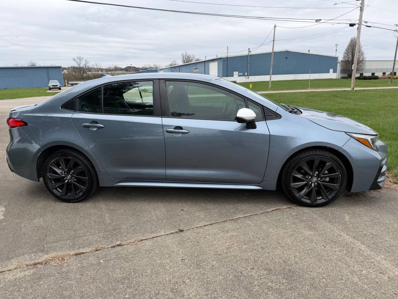 Used 2024 Toyota Corolla SE image 4