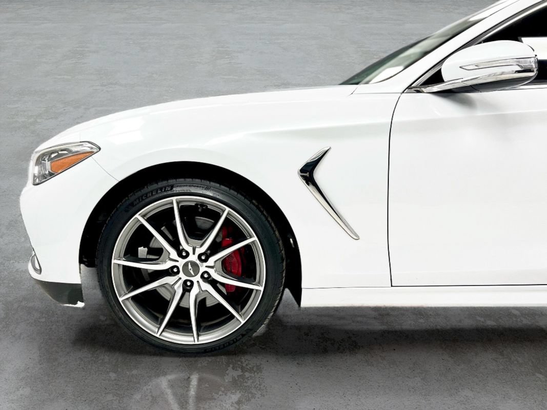 Used 2019 Genesis G70 2.0T Sport RWD image 12