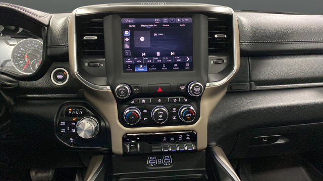 Used 2022 RAM 1500 Laramie AWD/4WD image 12