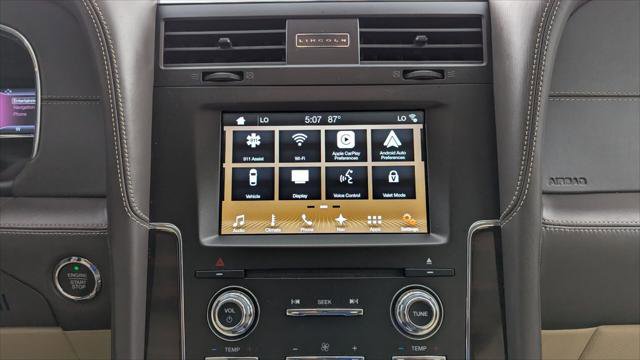 Used 2017 Lincoln Navigator Reserve image 31