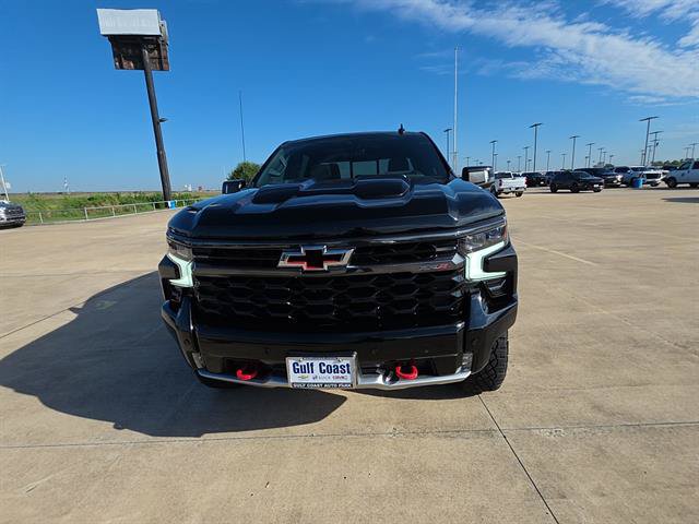 Used 2025 Chevrolet Silverado 1500 ZR2 w/ Technology Package AWD/4WD image 3