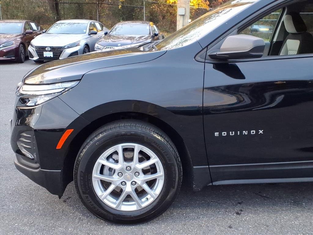 Used 2024 Chevrolet Equinox LS w/ LS Convenience Package image 7