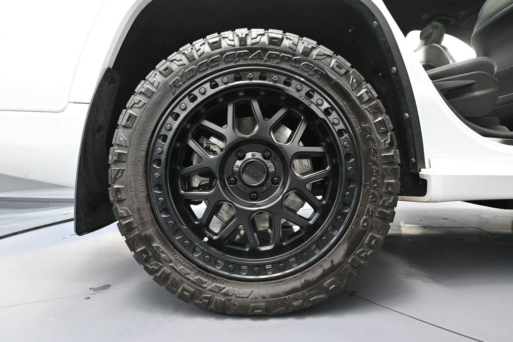 Used 2021 Jeep Grand Cherokee L Overland w/ Advanced Protech Group III image 17