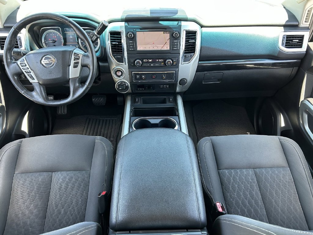 Used 2019 Nissan Titan SV w/ SV Convenience Package AWD/4WD image 14