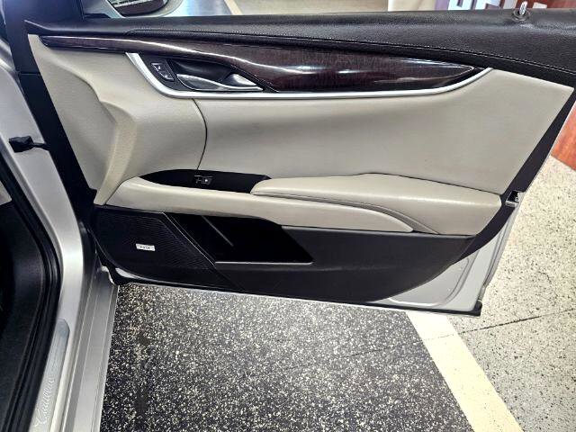 Used 2013 Cadillac XTS Luxury w/ Driver Awareness Package image 25