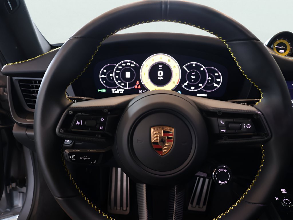 Used 2026 Porsche 911 Carrera RWD image 26