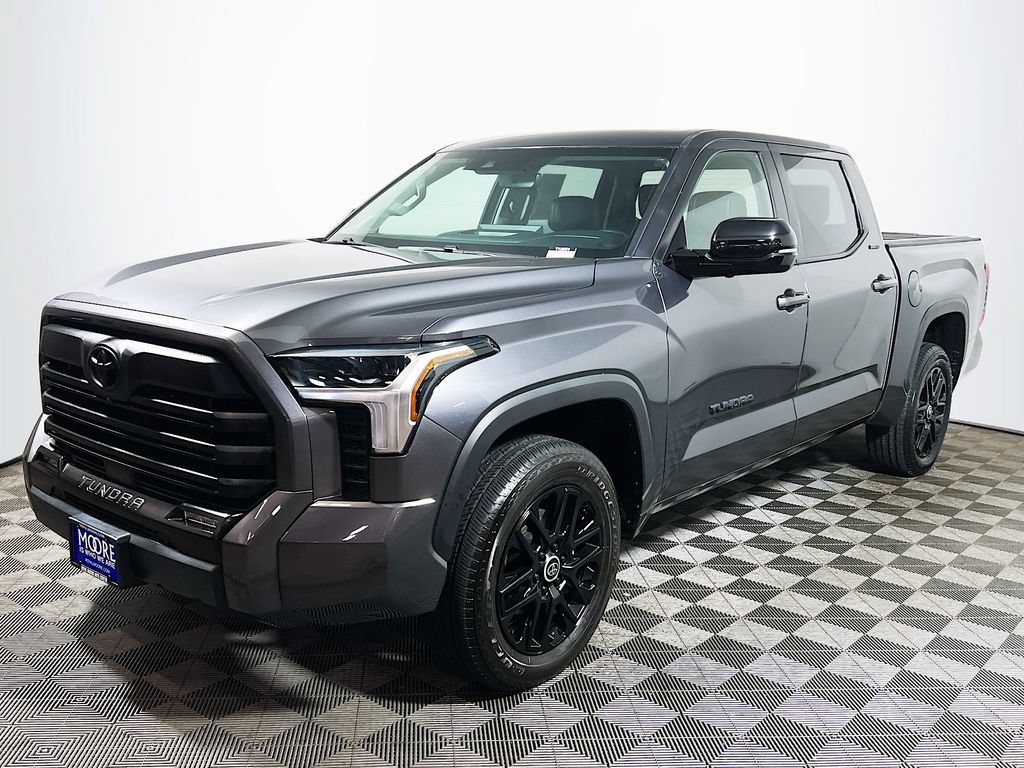 Used 2024 Toyota Tundra Limited AWD/4WD image 3