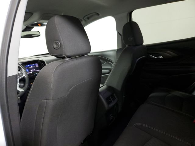 Used 2024 GMC Terrain SLE image 11