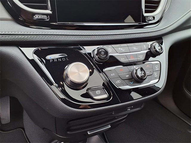 New 2026 Chrysler Pacifica Select image 20