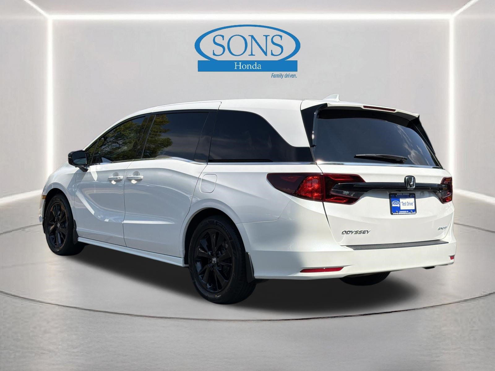 Certified 2024 Honda Odyssey Sport image 25