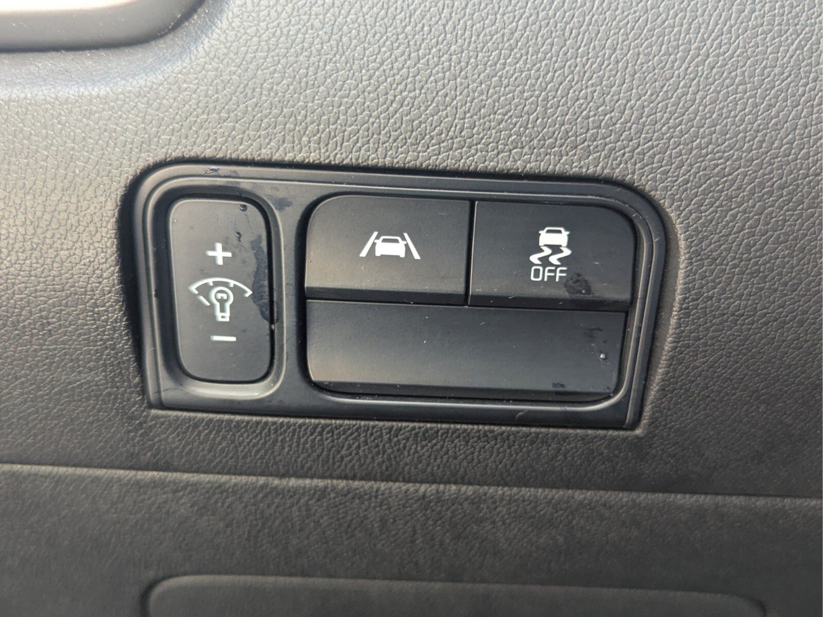 Used 2022 Kia Sorento S FWD image 10
