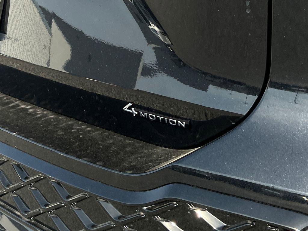 New 2026 Volkswagen Tiguan SE R-Line image 6