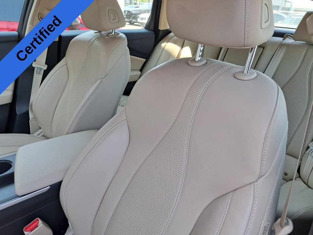 Certified 2025 Acura TLX w/ Technology Package image 18