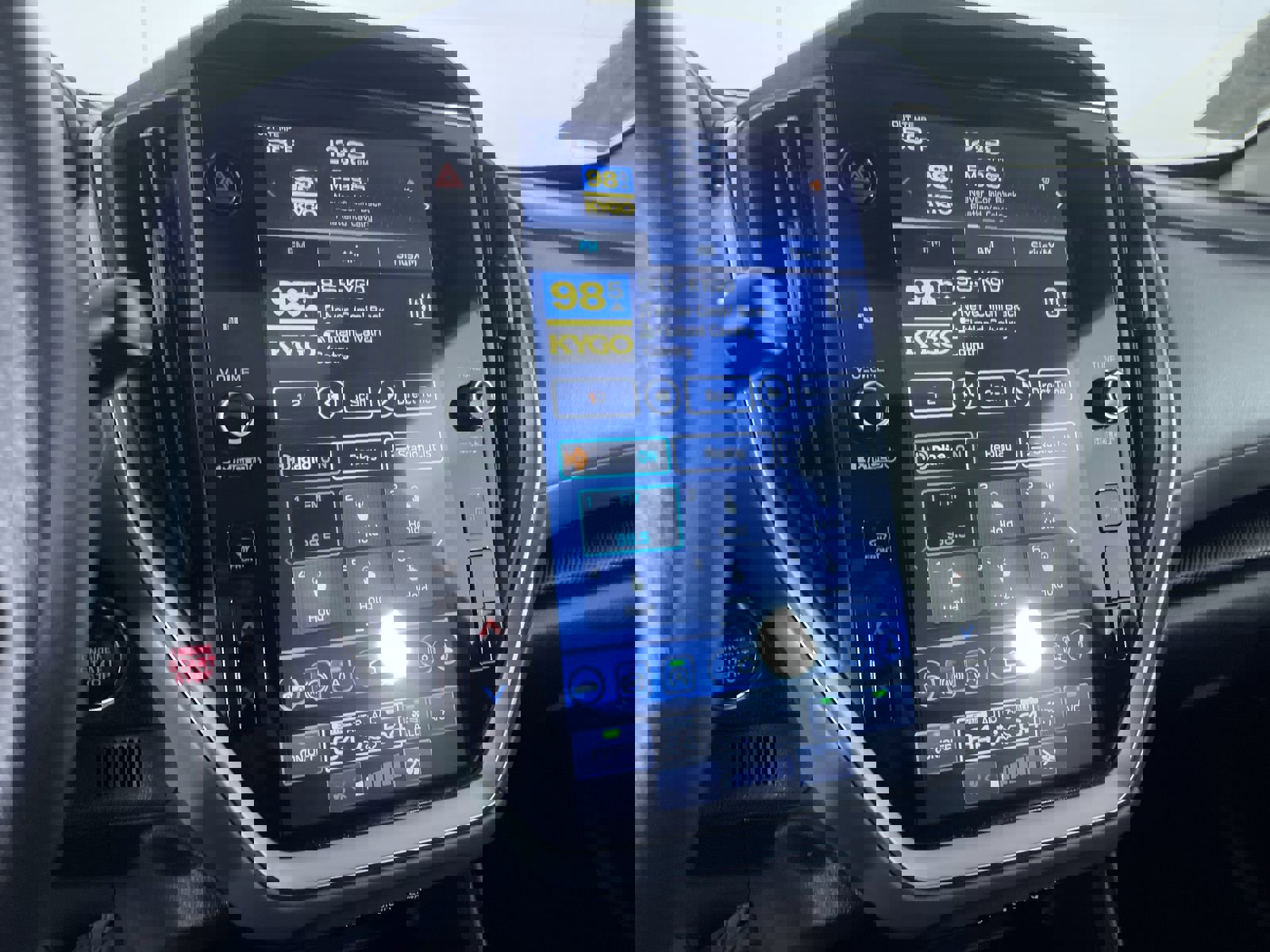 Used 2024 Subaru Crosstrek 2.0i Premium image 18