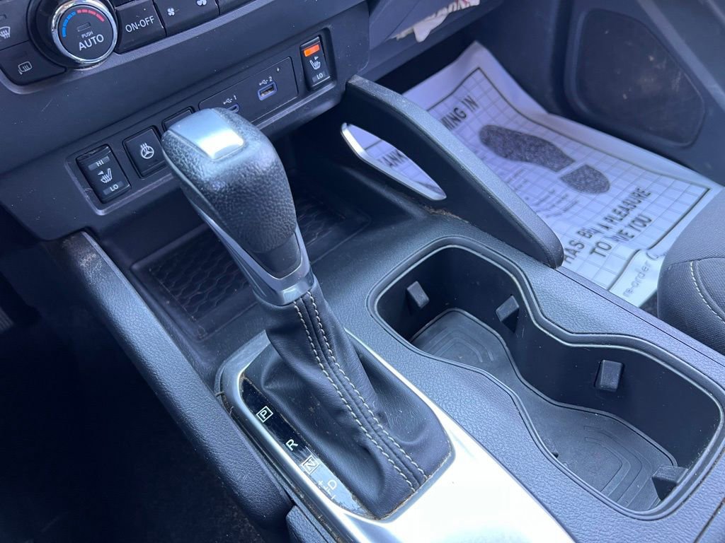 Used 2023 Nissan Frontier SV w/ SV Convenience Package image 21