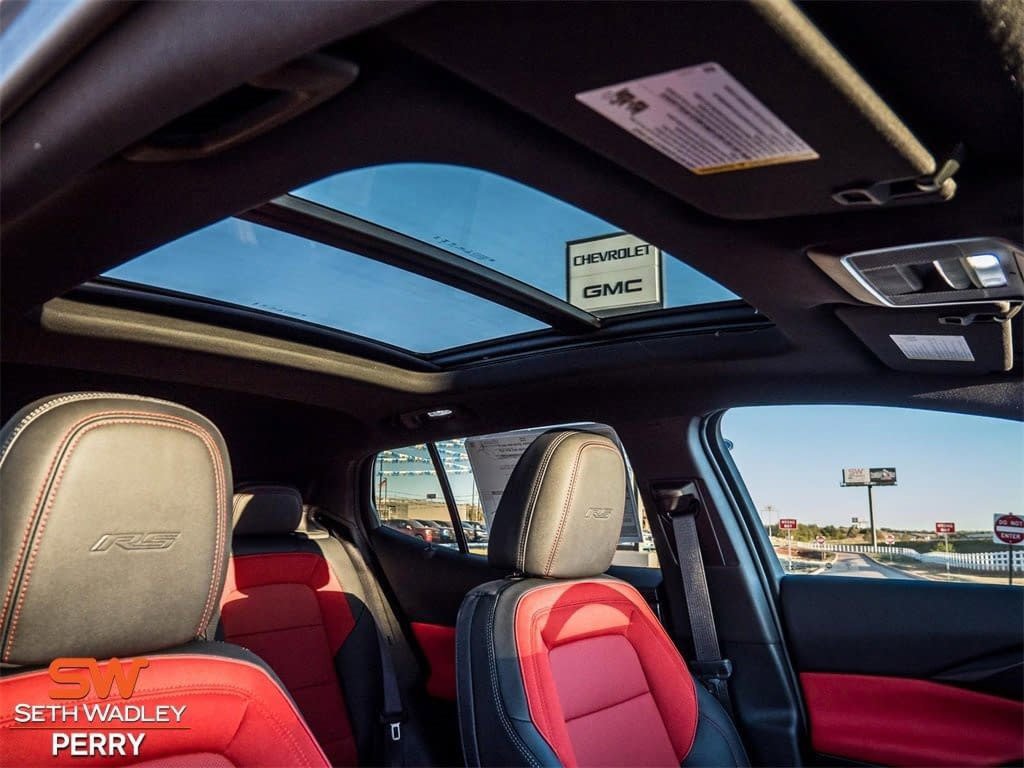 New 2025 Chevrolet Equinox EV RS w/ LPO, Illumination Package image 19