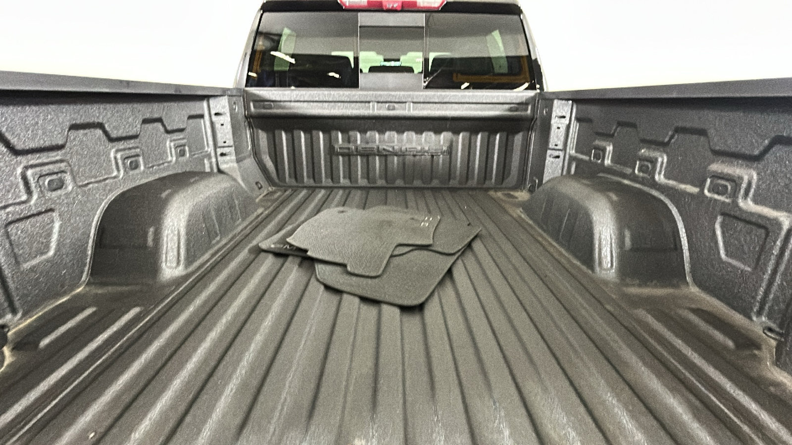 Used 2024 GMC Sierra 1500 Denali w/ Technology Package AWD/4WD image 34