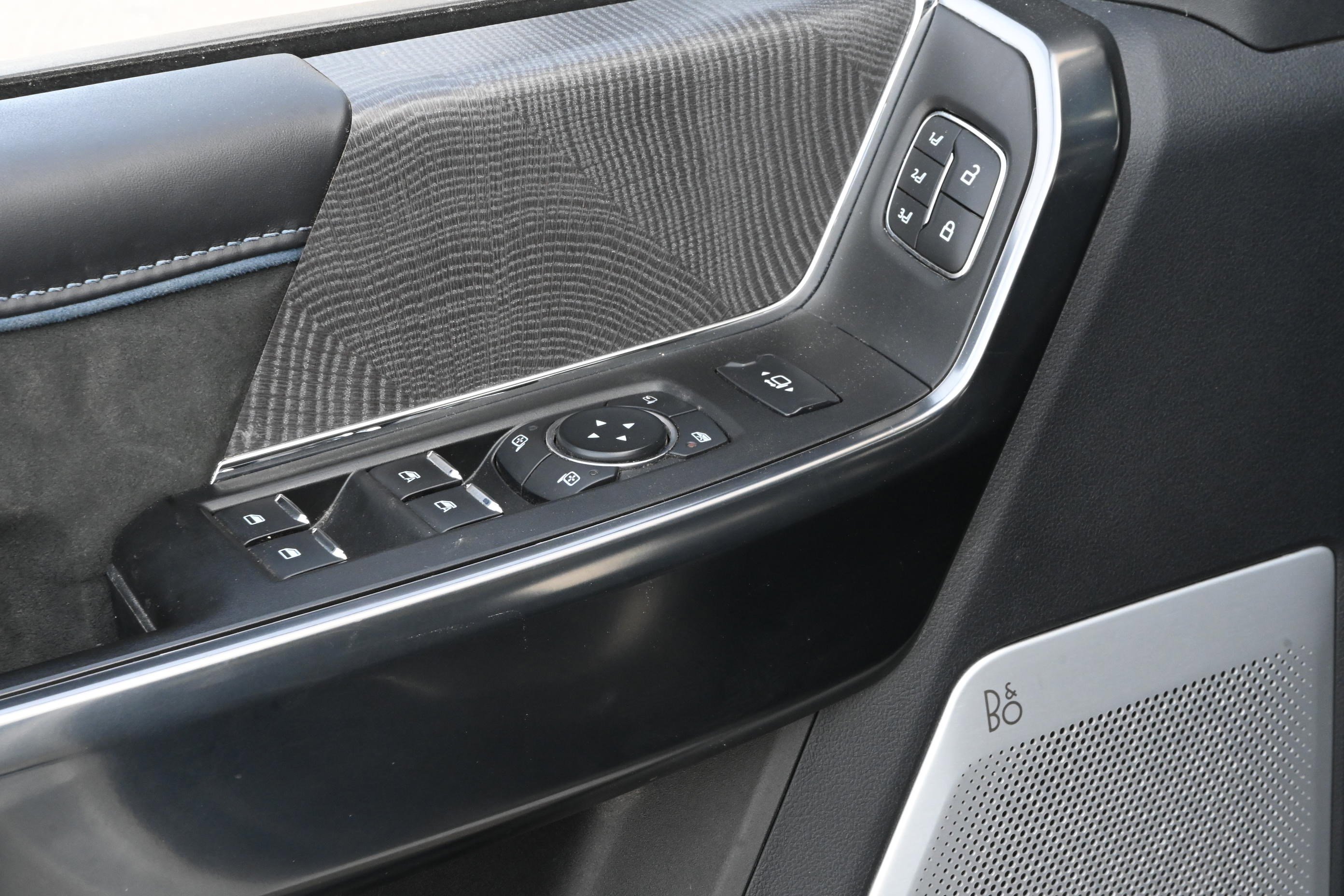 Used 2025 Ford F250 Platinum image 32